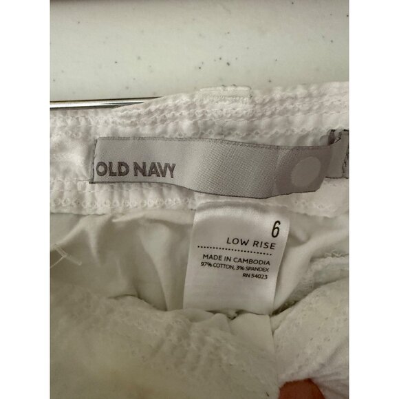 Old Navy Shorts Womens Size 6 White Low Rise Drawstring Waist Cuffed Hem (READ) - Picture 3 of 6